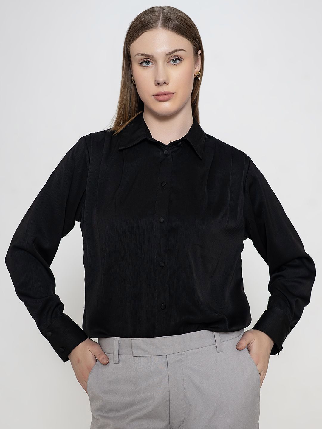 Women Comfort Regular Fit Spread Collar Solid Casual Shirt