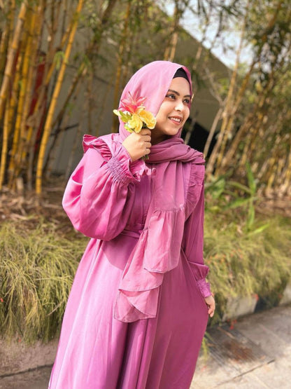 Exquisite Serene Pink Abaya