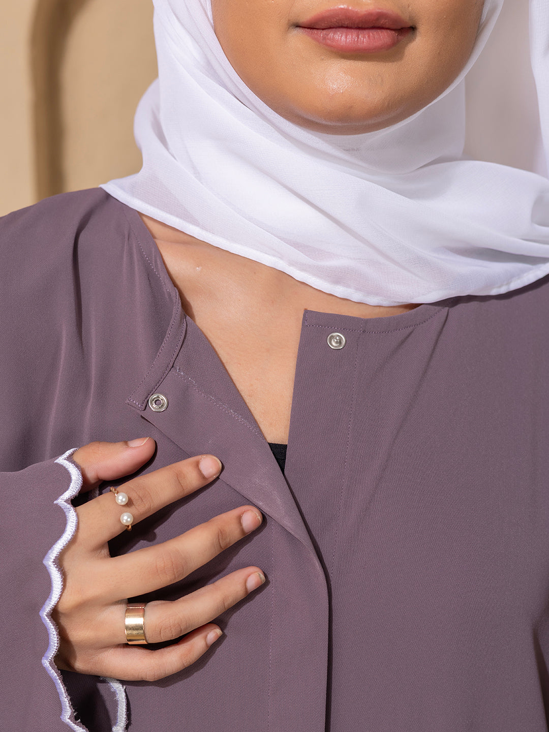 Dusty Mauve Embroidered Abaya with Scallop Detailing
