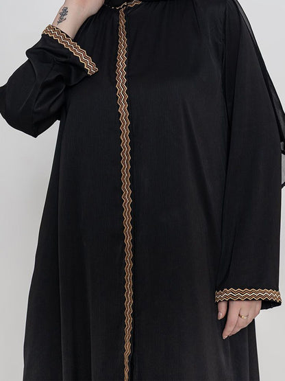 Women Embroidered Round Neck Abaya With Scarf