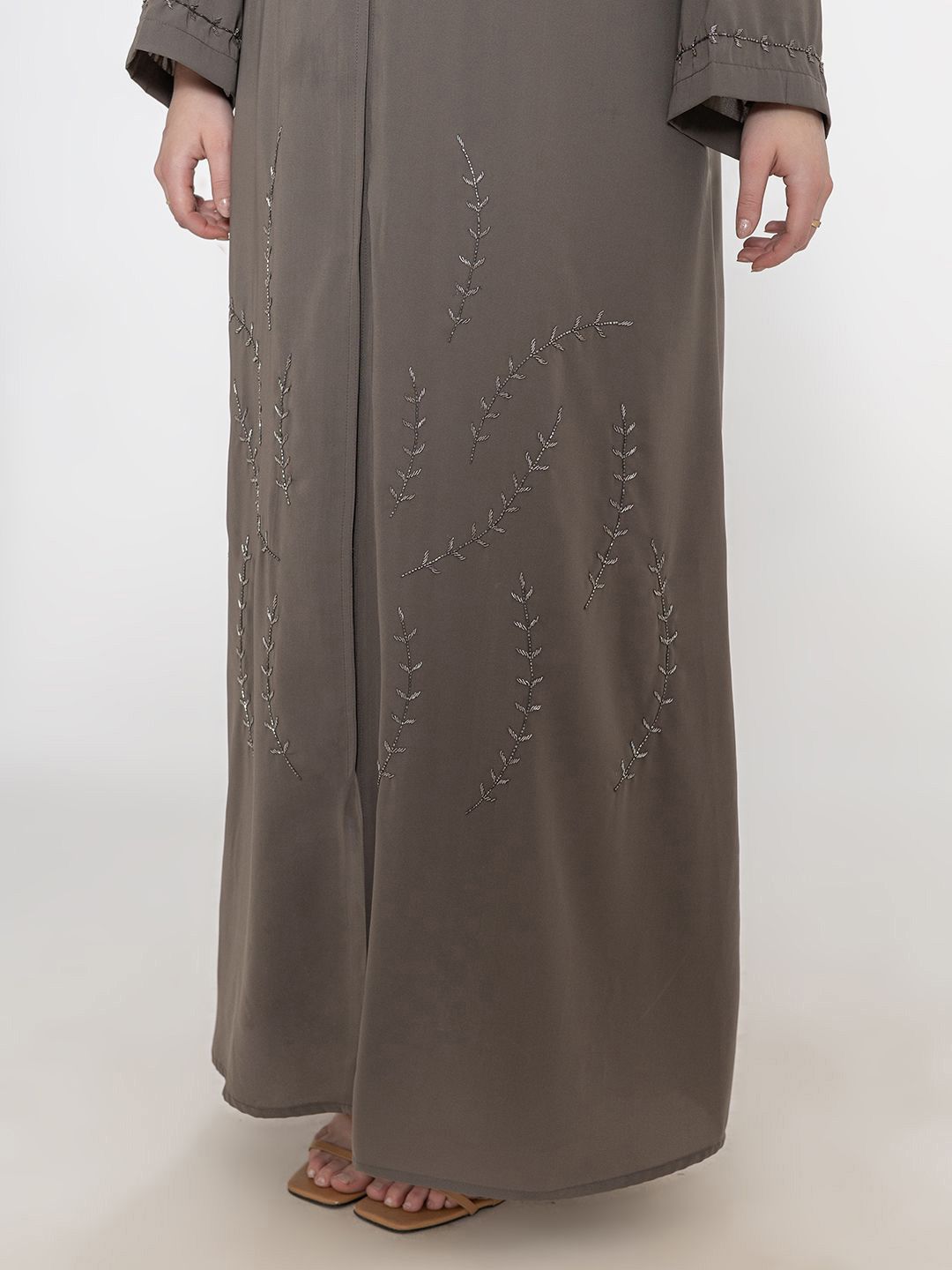 Women Embroidered Abaya With Scarf